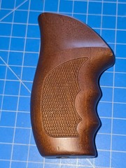 Dan Wesson Grips L & S Type With Square & Round Tang