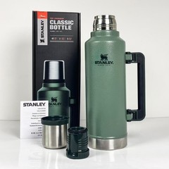 Stanley Classic Legend Bottle 2 Quart – 1900ml – 64 oz – Free shipping