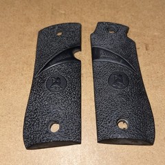 COLT GOVERNMENT MODEL 380 Pistol Pachmayr Model GM-380 Grips