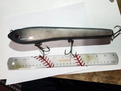 Musky Lure 12″ wood Maker Unknown