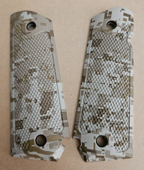 AlumaGrips, Full Size 1911 Bobtail Desert Digital original overruns