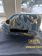 Used ZETT prostatus 11.75 inch Pitcher RHT Blue custom order Made in Japan