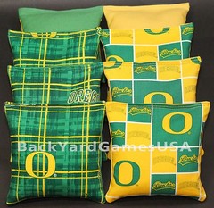8 ALL WEATHER CORNHOLE BEANBAGS made w University of OREGON DUCKS Fabric