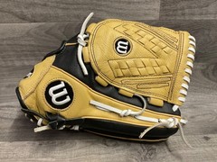 Wilson Baseball Glove A550 Black & Tan 12.5″ AO5RF22D1125 for RH Throw – NICE!!!