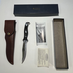 Cutco 1769 Hunting Knife 5 1/4”Serrated Stainless Blade w/ Sheath
