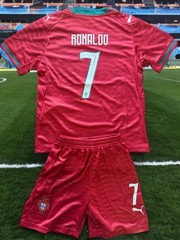 Ronaldo #7 Portugal Youth Set Size Medium (24) 7/8yrs