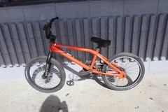 REDLINE SINGLE X 1974-2004 (30YEARS) ORANGE BMX BIKE # Z920-30(AS-IS) FOR PARTS