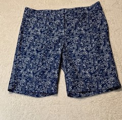 Izod Golf Women’s Shorts W/Golf Cart Print Size 16 Blue