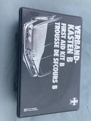 BMW 635CSI 635CSI E24 MEDIC BOX COMPLETE VERY GOOD CONDITION