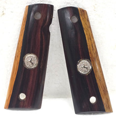 NEW COLT CUSTOM 1911 & 1991 GOVERNMENT Model Grips w RAMPART COLT Medallion MINT