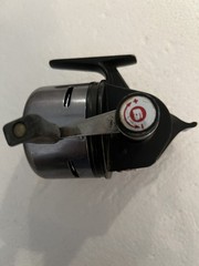 Vintage Abu Garcia Abumatic 290 Spincast Fishing Reel – Product of Sweden