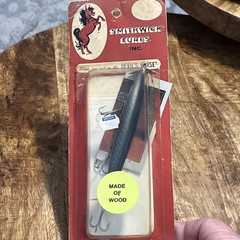 Vintage Smithwick Devils Horse Topwater F116 Black Shiner NIP COMB SHIP