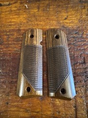 Altamont Wood Grips For Colt 1911 Government Models. Grooved Lines