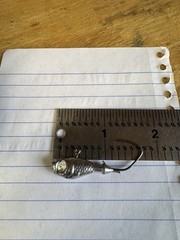 25 Ultra Minnow 1/4 oz Jig Heads 1/0 Victoria V-lock Hooks