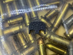 «OREO» Custom Back Plate for Glock 19, 17 Aluminum Engraved and Cerakote