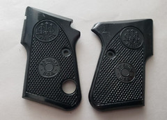 Factory Original Beretta 950 BS Minx Black Plastic Grips .22 Short New Old Stock