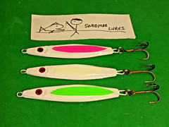3 – 2 oz FISHING LURE JIG JIGGING TROLLING LEAD SLAB FLUTTER SPOON Glow