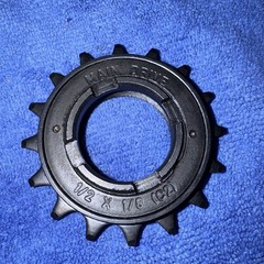 MAIN DRIVE MID SCHOOL 16T FREEWHEEL 1/2 X 1/8 BLACK NEW W/O PACKAGING INDIA