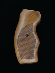 CUSTOM MADE WALNUT WRAP AROUND LARGE GRIPS FITS ROCK ISLAND M200 & M206