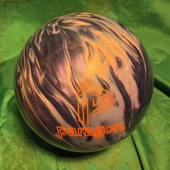 Track Paragon Shadow Bowling Ball 15 lbs Preowned Span 4 1/2 Inches Clean!