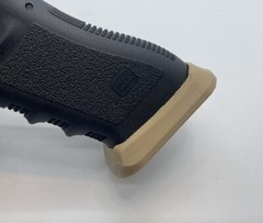 Polymer Flared/Enlarged Magwell Fits Glock 17/22/24/31/34/35 (GEN 1 2 3) FDE TAN