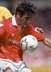 Eric Cantona of Manchester United at the FA Charity Shield match b- Old Photo