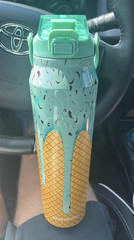 FrostBuddy 32 oz Double-Wall Insulated Bottle Flip Lock Lid Ice Cream