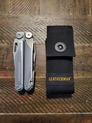 Leatherman Wave Plus with Sheath, Stainless Steel Multi-Tool, Good Condition.