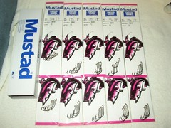 MUSTAD SZ 1/0 SNELLED BAITHOLDER HOOK 10 PKG 50 HOOKS #641