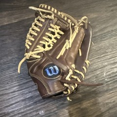 Wilson A800 Leather Baseball Glove Brown/Tan Left Hand Throw Laced Web Strap