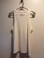 CUTE! Lululemon Sz 12 White High Neck Racerback Tank Top
