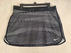 Nike Golf Dri-Fit Women’s Large Black Geometric Print Tennis Skort Logo