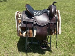 Tucker 17” in Brown Leather Pleasure/Trail Western Double Square Skirt.