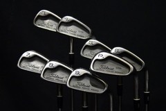 TITLEIST DTR IRONS SET: 3-9,P IRONS SHAFT 37 IN (5I), REGULAR FLEX, RIGHT HANDED