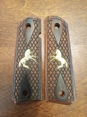 1911 Govt. Classic Panel Rosewood Spanish Diamond Grips with Gold Rampant Colt