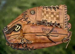 Wilson XXXL Oversized 15″ Mitt Top Grain Steerhide Baseball Softball Glove A1695