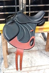 Leather Jumping Close Contact Double Flap Changeable Gullets System Horse Saddle