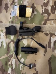 Sightmark Reflex Dot Sight Integrated With Red Laser Sight