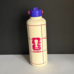 FIFA Los Angeles 32 fl oz Metal Water Bottle White/Pink/Blue Handle Screw Lid