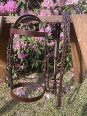 Leaders Leather Hunt Bridle For Cob- W/leather Laced Reins!