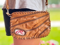 Real Leather Baseball Glove Purse Crossbody Bag Zipper Closure, Adjustable Strap