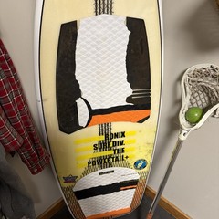 2018 Ronix Technora Powertail+ 4’11» Wakesurf board