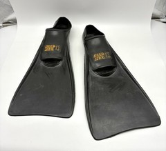 Vintage Deep See Rubber Diving Fins Floating Snorkeling Flippers Sz 6-8 Malaysia