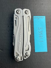 Leatherman Wingman Multitool with 14 tools Needle Nose pliers, wire cutter, etc.