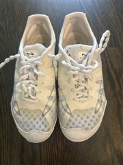 Nfinity Vengeance Women’s Cheer Shoes White Synthetic Fabric Sz 5.5