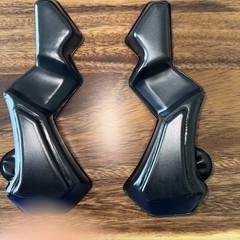 New Riddell SpeedFlex Varsity Jaw Pads Face Frame Pads – Black 1 3/4″ (Pair)