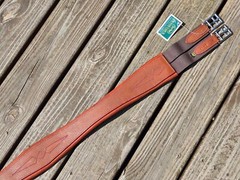 Devoucoux Allure Brown PINK STITCHING Padded Hunter English Girth – 52″-130 -NWT