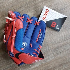 Wilson A200 All Position T-Ball 10 Inch Glove Red And Blue 2-6 Year Olds NEW