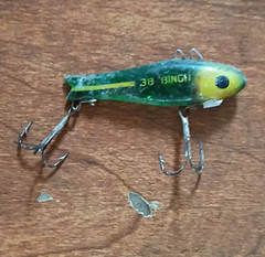 BINGO 3 1/2 Crankbait Fish-Shaped Lure Green/Yellow Plastic Positive Trebles