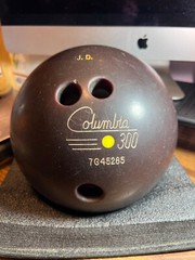 Vintage 1987 🎳 Columbia 300 YELLOW Dot 16lb Scarlet Ball ~ BLEEDER? ~ READ